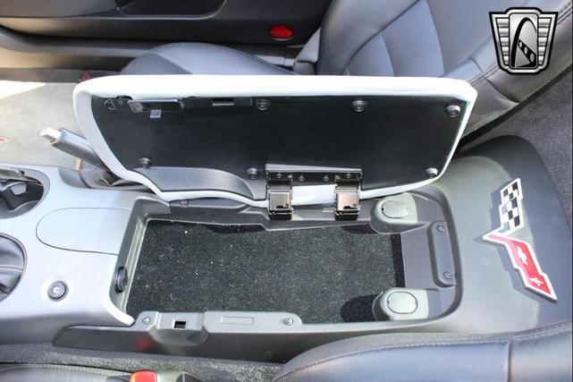 Photo of 2007 Silver Chevrolet Corvette