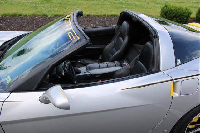 Photo of 2007 Silver Chevrolet Corvette