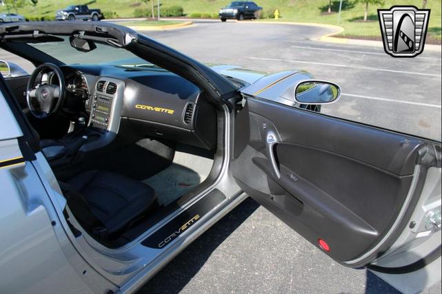 Photo of 2007 Silver Chevrolet Corvette