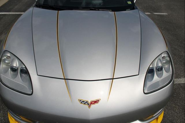 Photo of 2007 Silver Chevrolet Corvette