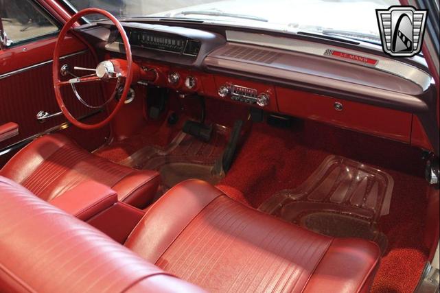 Photo of 1962 White Pontiac Tempest