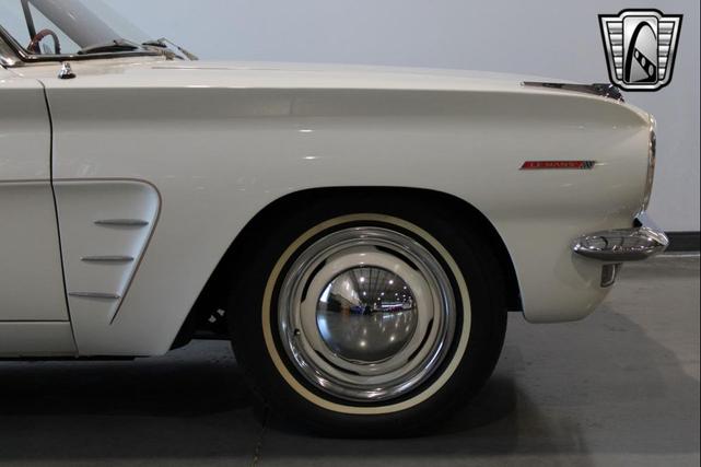 Photo of 1962 White Pontiac Tempest