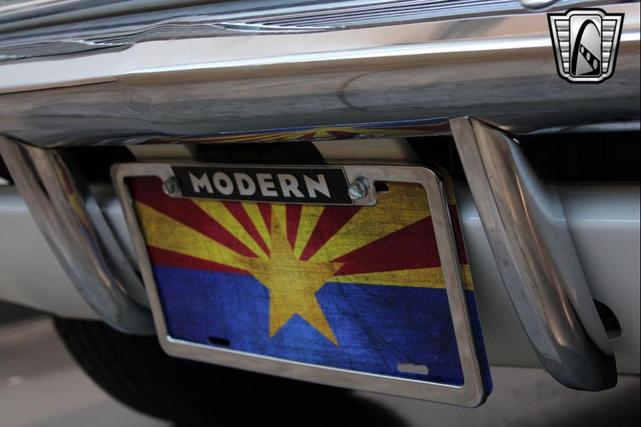 Photo of 1962 White Pontiac Tempest