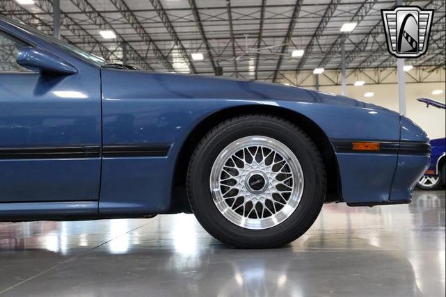Photo of 1988 Blue Mazda RX-7