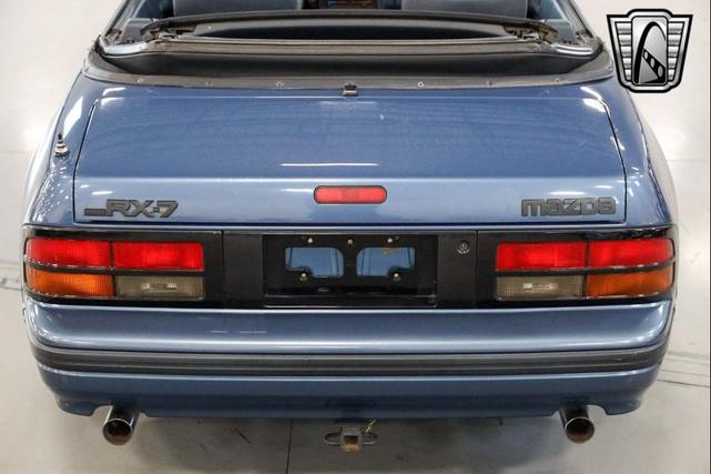 Photo of 1988 Blue Mazda RX-7