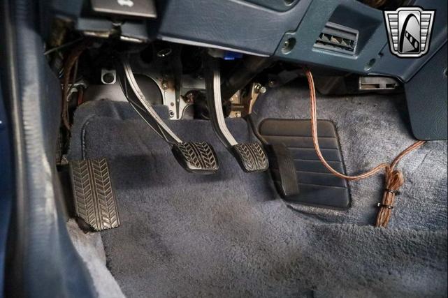 Photo of 1988 Blue Mazda RX-7