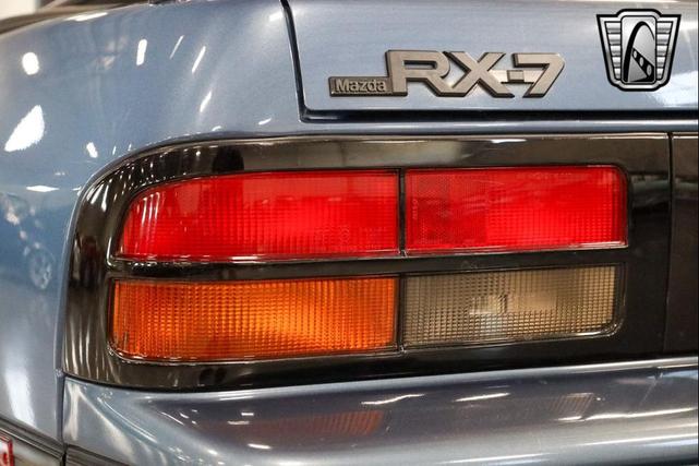 Photo of 1988 Blue Mazda RX-7