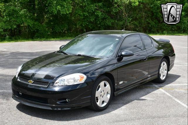 Photo of 2007 Gray Stripes Chevrolet Monte Carlo