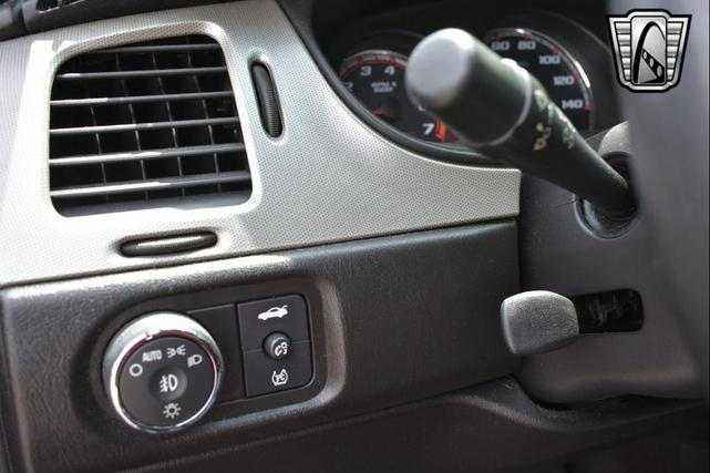 Photo of 2007 Gray Stripes Chevrolet Monte Carlo