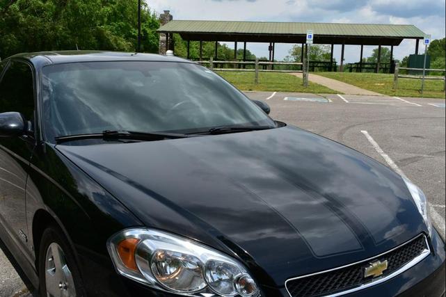 Photo of 2007 Gray Stripes Chevrolet Monte Carlo