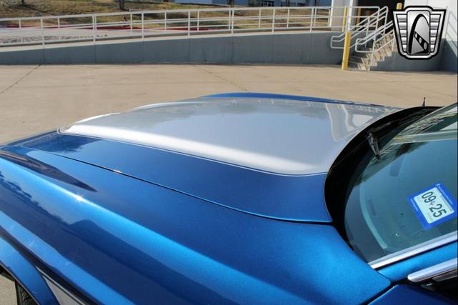 Photo of 1971 Blue Ford Mustang