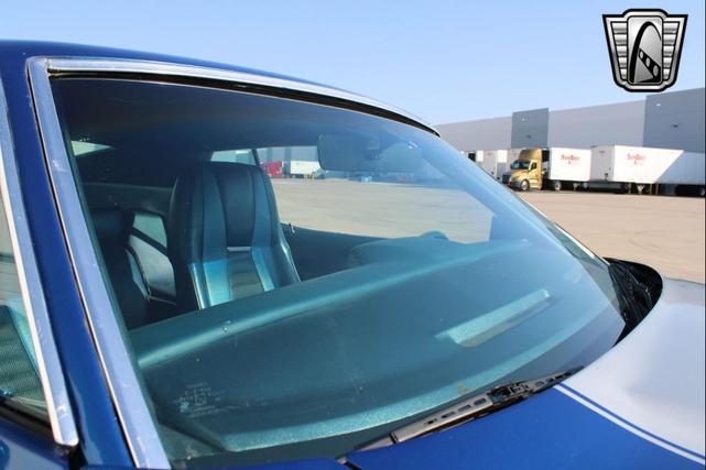 Photo of 1971 Blue Ford Mustang