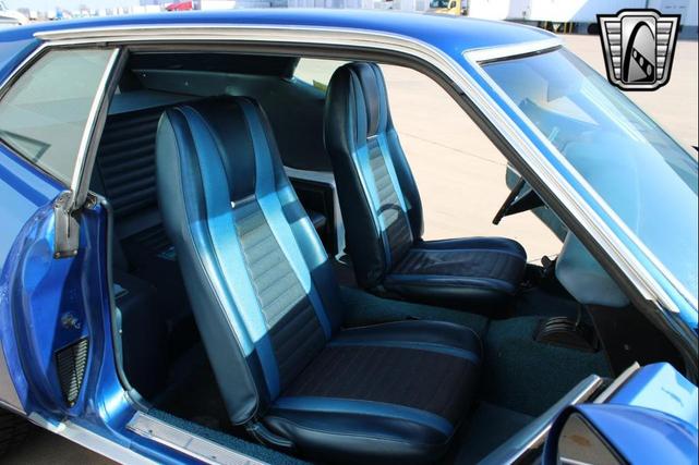 Photo of 1971 Blue Ford Mustang