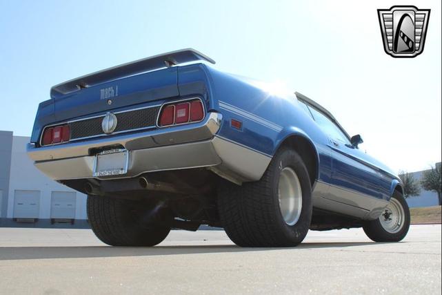 Photo of 1971 Blue Ford Mustang