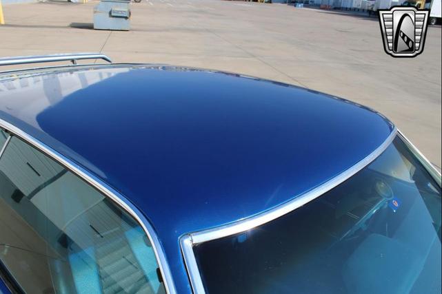 Photo of 1971 Blue Ford Mustang