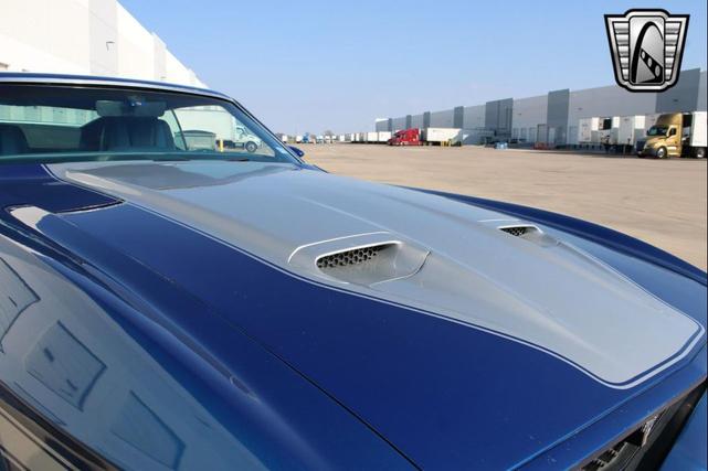 Photo of 1971 Blue Ford Mustang