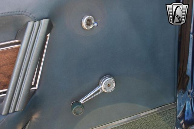 Photo of 1971 Blue Ford Mustang
