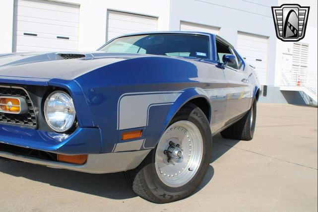 Photo of 1971 Blue Ford Mustang