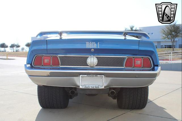 Photo of 1971 Blue Ford Mustang