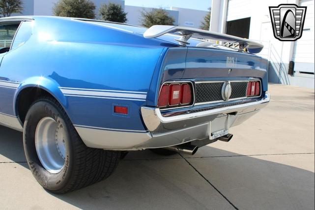 Photo of 1971 Blue Ford Mustang