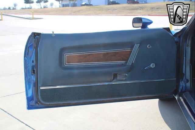 Photo of 1971 Blue Ford Mustang