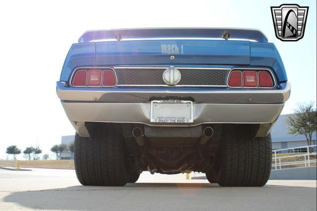 Photo of 1971 Blue Ford Mustang