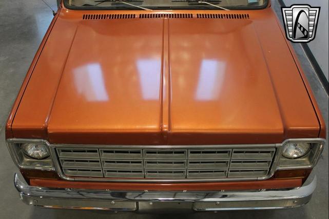 Photo of 1978 Brown Chevrolet Suburban