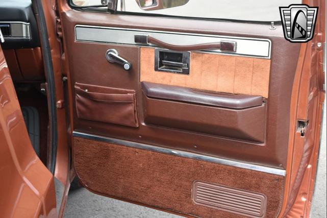 Photo of 1983 Orange Chevrolet C10/K10