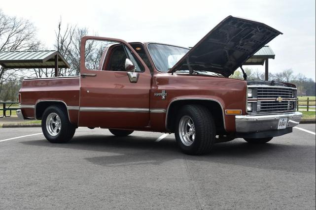 Photo of 1983 Orange Chevrolet C10/K10