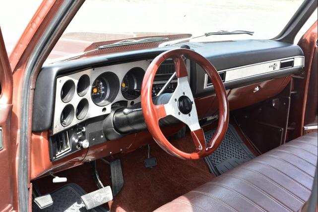 Photo of 1983 Orange Chevrolet C10/K10