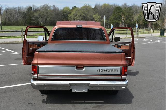 Photo of 1983 Orange Chevrolet C10/K10