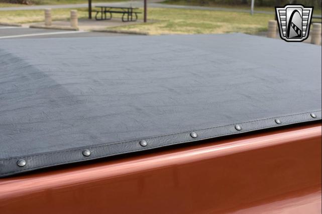 Photo of 1983 Orange Chevrolet C10/K10