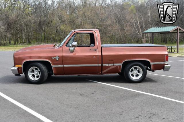 Photo of 1983 Orange Chevrolet C10/K10