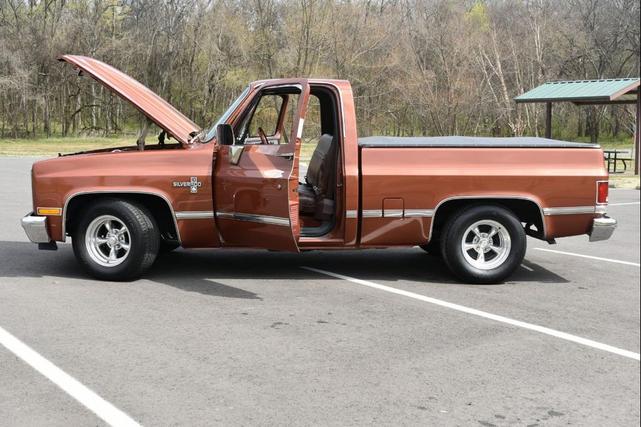 Photo of 1983 Orange Chevrolet C10/K10