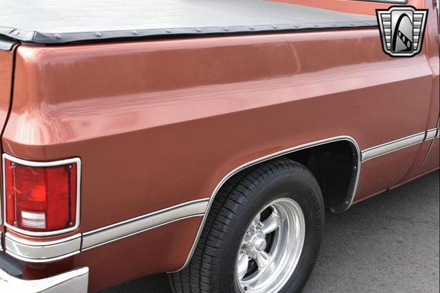 Photo of 1983 Orange Chevrolet C10/K10