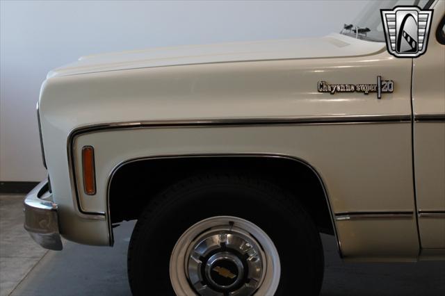 Photo of 1974 Beige Chevrolet C20/K20