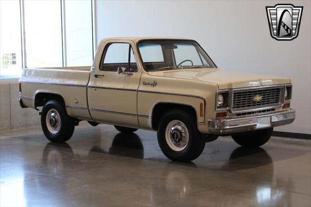 Photo of 1974 Beige Chevrolet C20/K20