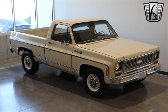 Photo of 1974 Beige Chevrolet C20/K20