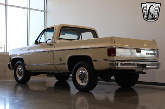 Photo of 1974 Beige Chevrolet C20/K20