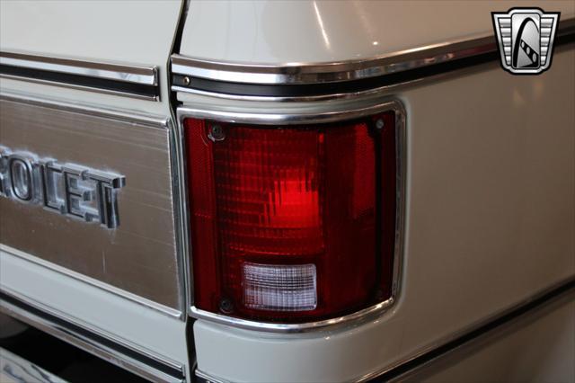 Photo of 1974 Beige Chevrolet C20/K20
