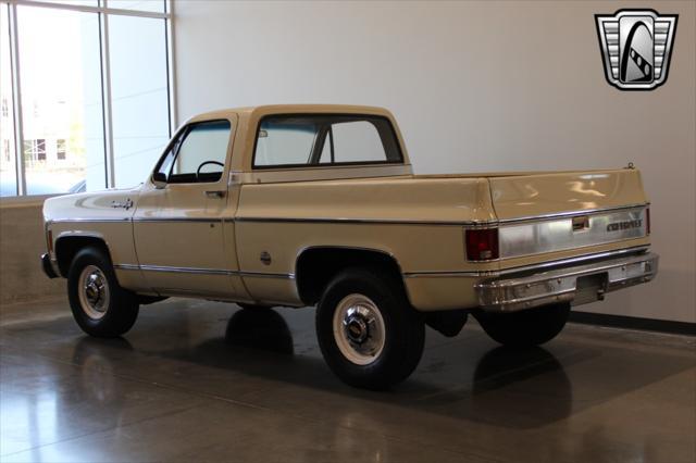 Photo of 1974 Beige Chevrolet C20/K20