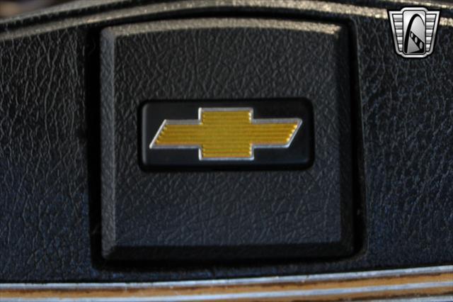 Photo of 1974 Beige Chevrolet C20/K20