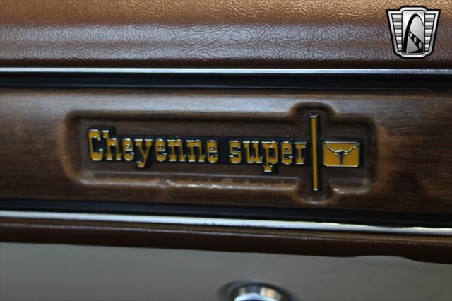 Photo of 1974 Beige Chevrolet C20/K20