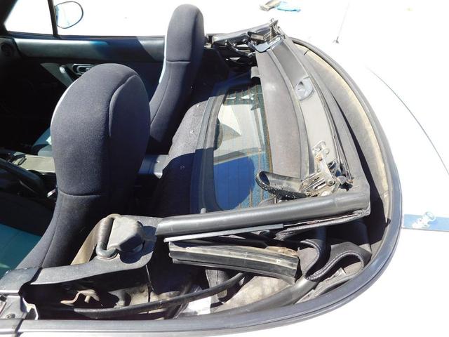 Photo of 1990 White Mazda MX-5 Miata