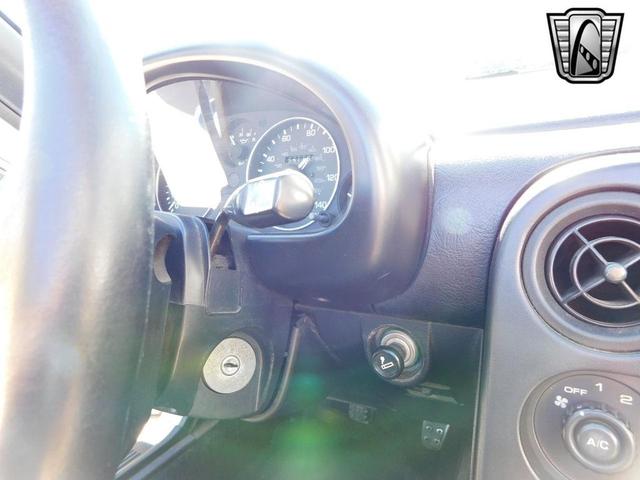 Photo of 1990 White Mazda MX-5 Miata