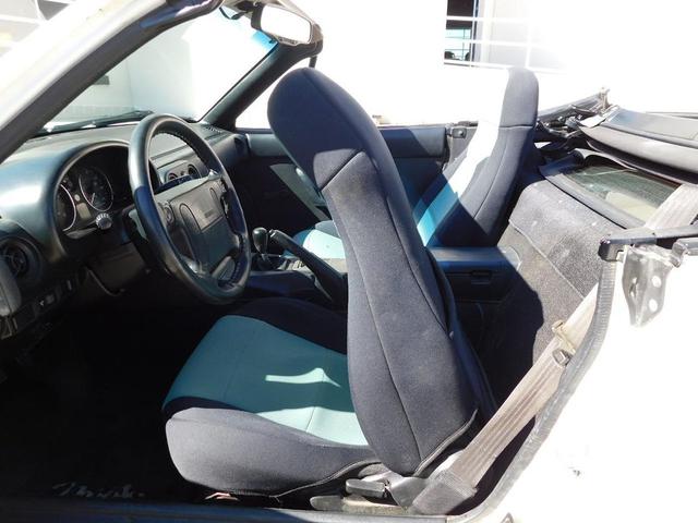 Photo of 1990 White Mazda MX-5 Miata