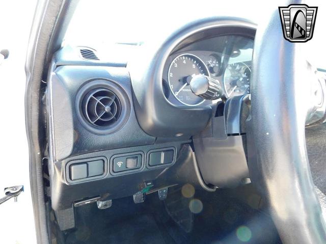 Photo of 1990 White Mazda MX-5 Miata