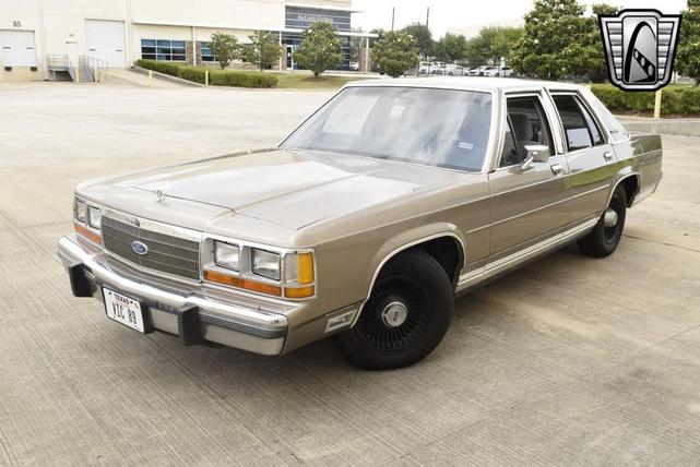 Photo of 1989 Brown Ford Crown Victoria