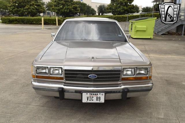 Photo of 1989 Brown Ford Crown Victoria