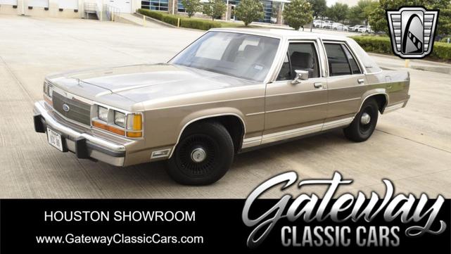 Photo of 1989 Brown Ford Crown Victoria
